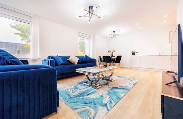 -20% LUX Riverside Duplex Masionette By LCY/ExCeL I <20min to Central London