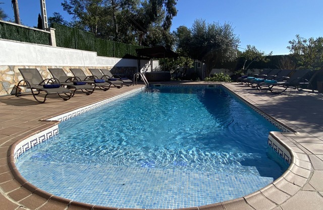 VVilla Luna 15 min./Voiture de Sitges Piscine XXL A/C 16 pers. by Weekly Villas