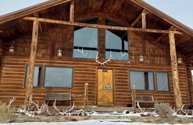 150 acre Elk Track Ranch cabin and ranch Rentals 1hr to Jackson Hole Town Square