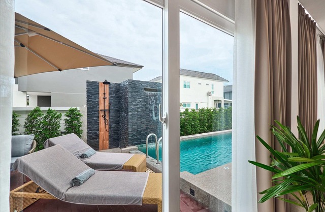 15min to Kata, 7min to closest beach - new pool villa