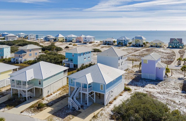 Reduced Rate! 16 Sandals *2 Pools, Tennis Court*