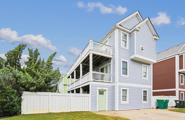 Nuances de sable | Oceanside | Buck Island | Corolla | 9 personnes