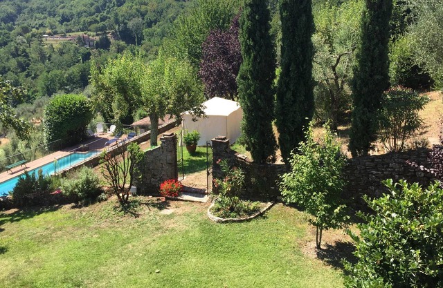 Villa du 17ème siècle avec finition de luxe. Grande maison, vues plus grandes
