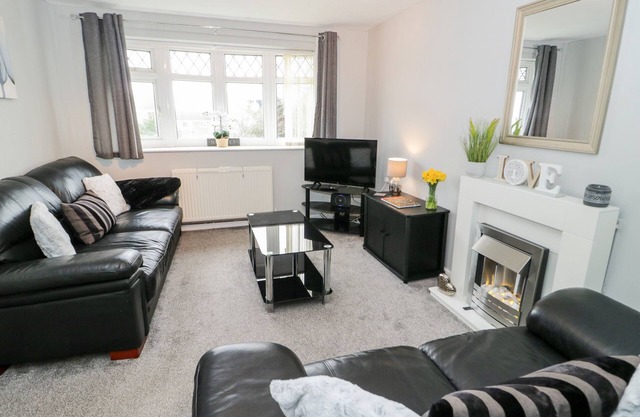 17 FFORDD GWENLLIAN, with a garden in Llanfairpwllgwyngyll