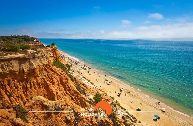 #170 Páteo 1 Flat by Home Holidays