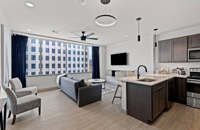 175 LEX - Walkable Loft to Rupp Arena & Downtown!