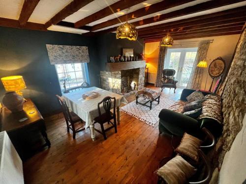 17th century cottage on farm in Vale of Glamorgan