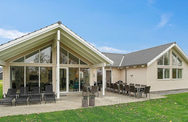 Maison de vacances pour 18 a Hasselberg