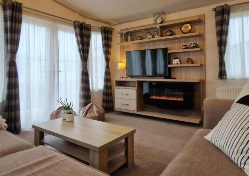 180 Golden Gate Caravan Holiday Park Towyn