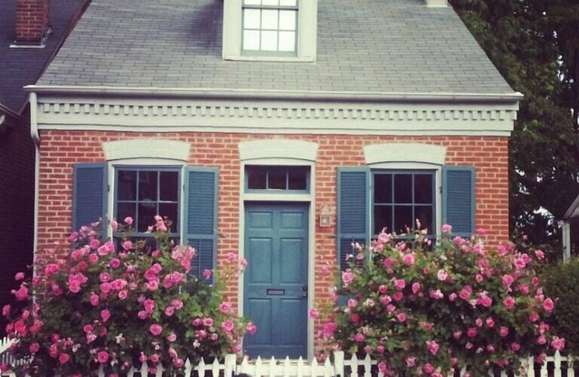 Invité de Prestige Cottage de 1870, historique de St. Downtown Charles, Mo.