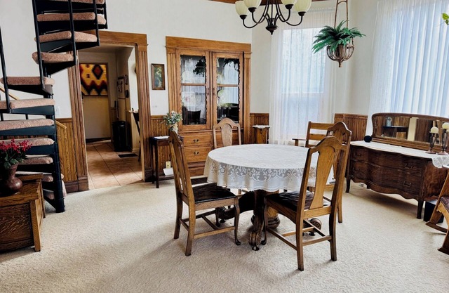 1893 Victorian House- beautiful historic home near the Royal Gorge
