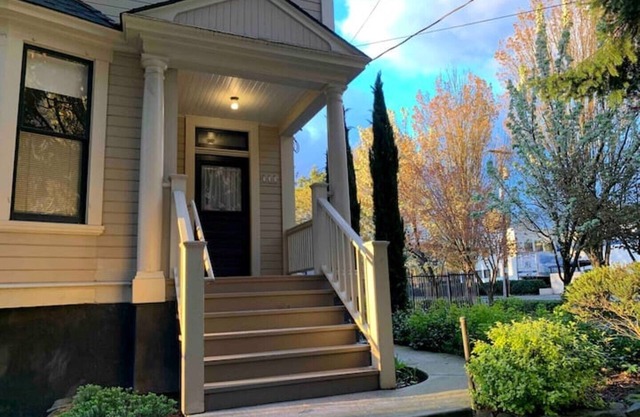 1898UrbanVictorian Loft view near Convention Ctr.
