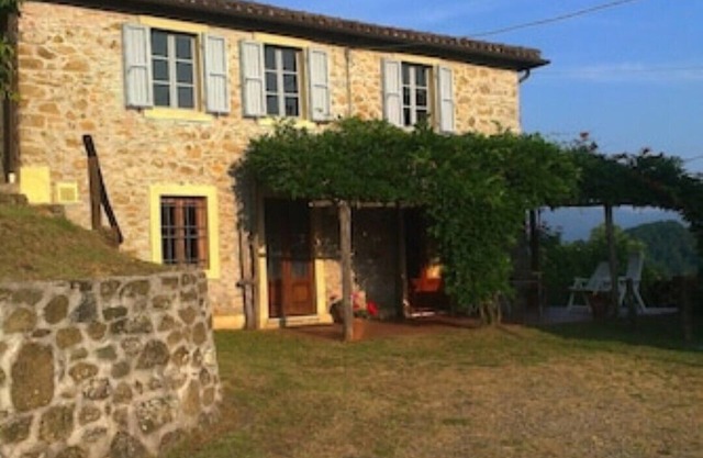 18th century Tuscan farmhouse in the Garfagnana