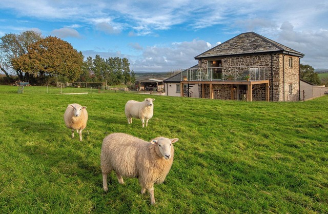 18th century barn for couple's retreat in beautiful Devon countryside