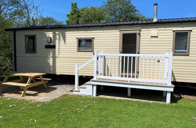 191 SNOWDONIA VIEW, pet friendly, with a garden in Chwilog