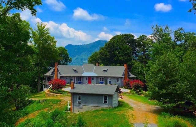Maison de montagne historique des années 1920