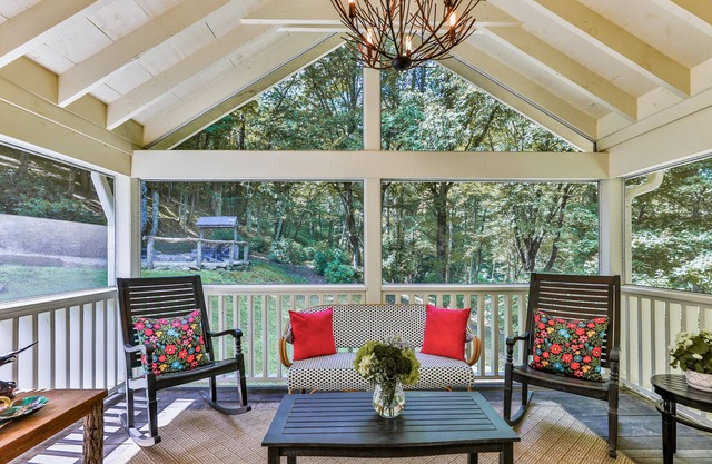 ❤️1937 Cabin near Lake Glenville - 50 Acre Estate - Private Hike & Views! 10⭐️