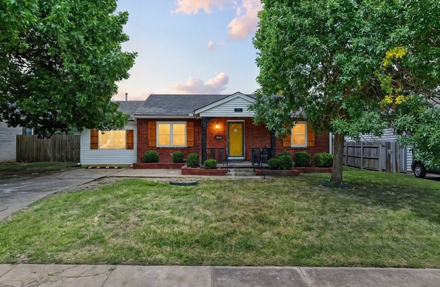 1940s Beautiful Remodel | Near Expo Sq / TU / DT