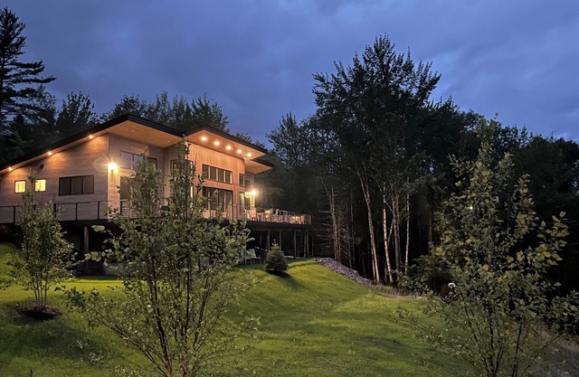 1A Maple Lodge Stunning luxury Scandinavian style home with great views