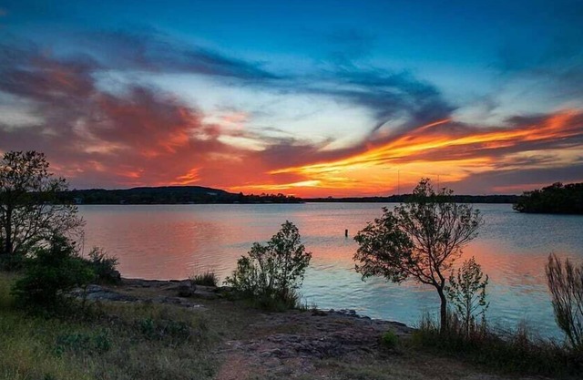 Lake view patio, Lake access 5min away,Kitchenette