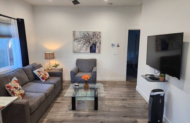 Nouvelle maison d'hôtes moderne 1BD / 1BTH