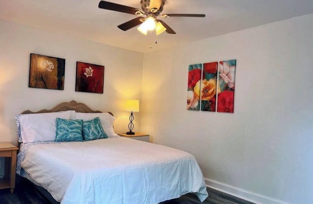 1bdr/1bthr near JAX downtown pet friendly 124B