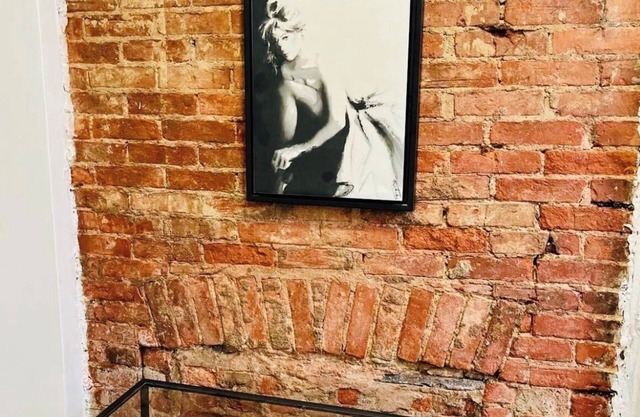 1bedroom apartment over the heart of OTR