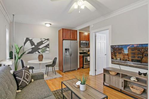 1BR Calm & Cozy Apt in Lincoln Square - Eastwood 2S