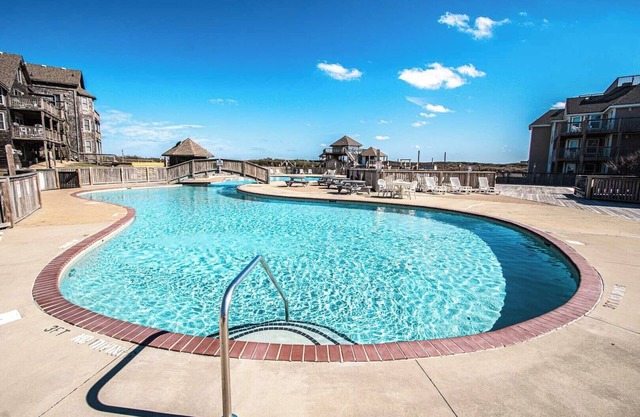 1BR Coastal Condo w/ Pool Access