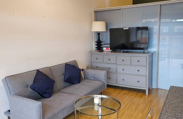 Cozy-1Bedroom -4Guests-Parking-CentralLocation