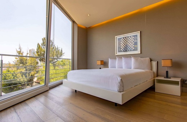 1BR Junior Suite Summ