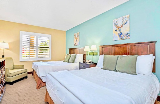 1BR w Two Queen Beds - Near Disney