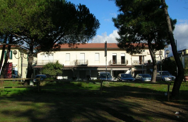 1° floor holiday apartment sleeps 2/3 at 100m from the beach.Free Wifi, dogs allowed.