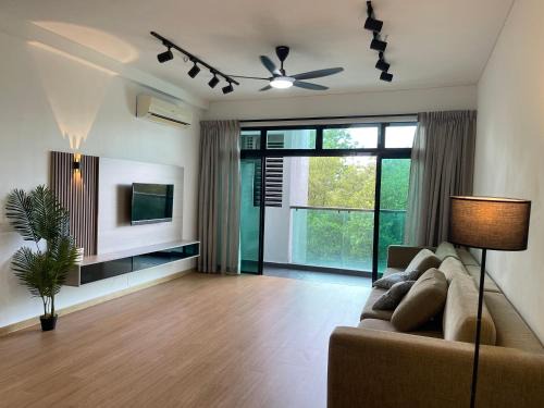 1min to BukitIndah AEON Skyloft 3BR Muji PoolView