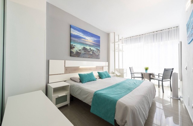 1st Line Studio Las Canteras