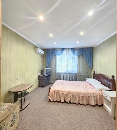 2 комн кв юзр с кондиционером, раздел комнаты