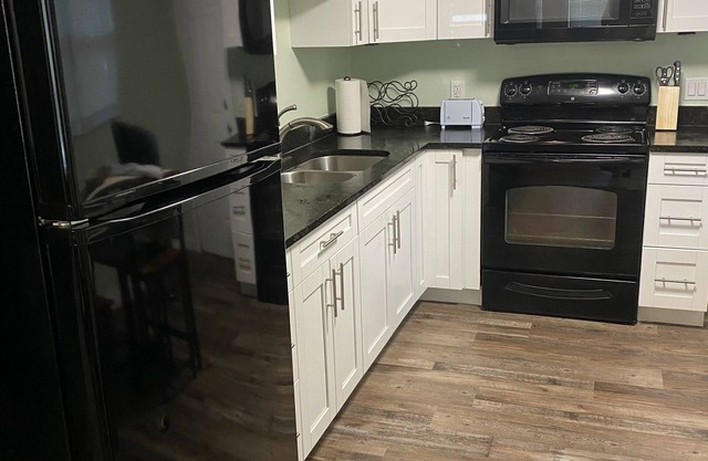 2/1 Close to Bush Gardens /Adventure Island Pet Friendly