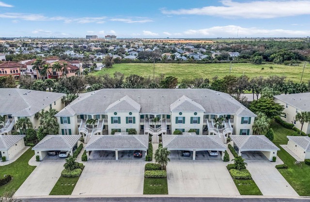 2/2 Condo in Tortuga Preserve, Fort Myers!
