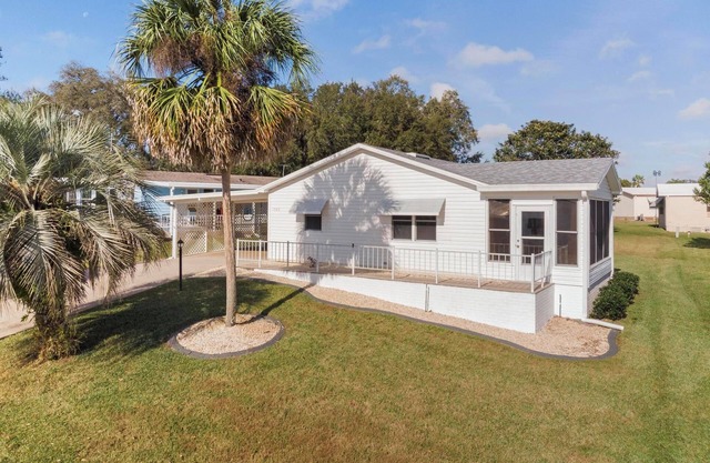 2/2 Ranch home, Golf Cart, near Shopping & Spanish Springs