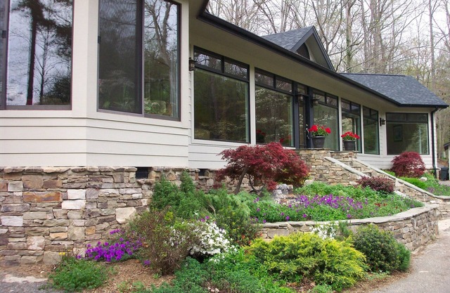 Maison 4 chambres avec étang privé sur 18 acres à 15 minutes du TIEC
