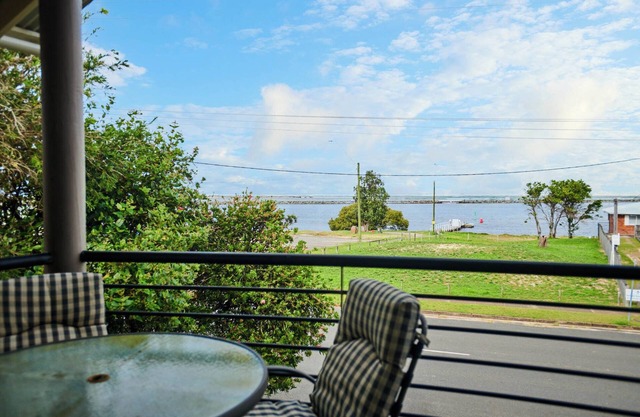 2/39 Beach Street, Harrington, Sit back and relax at Castaway 2