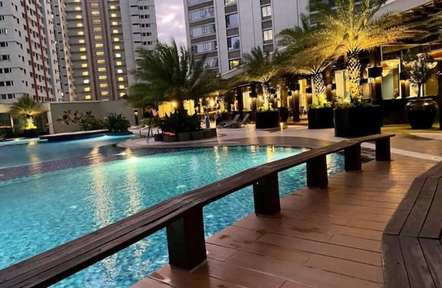 2-3BR 4 Room 2CR Air condo Luxury life Swim Gym300