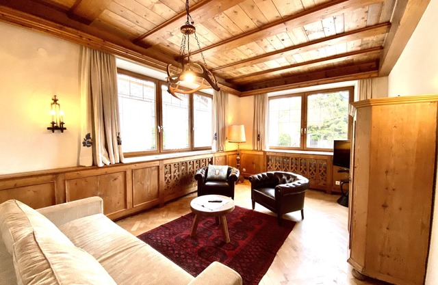 Maison de vacances avec atmosphère de chasse avec piscine, jardin, animaux acceptés