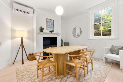 2-4 Trinity Avenue