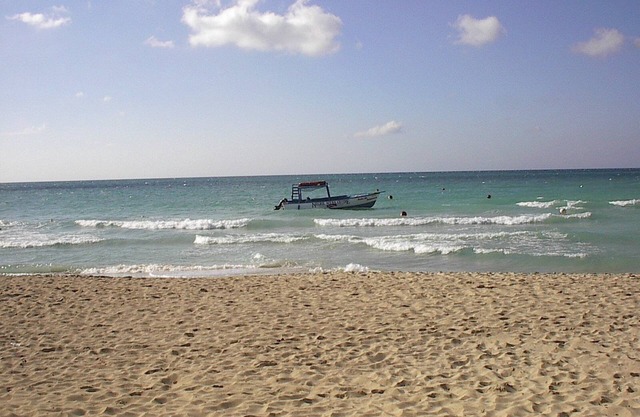 2 BDR Apt F25 on 7 Mile Beach at Negril Beach Club