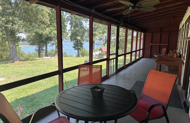 2 chambres à coucher Norfork Lake View Cabin Au Cœur De L'AR Ozark Mountains