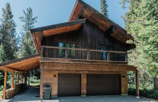 2 chambres 1 salle de bain location de luxe à Alpine. Emplacement privé et très confortable
