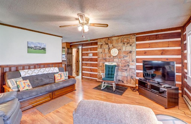 2 Bed 2 Bath Vacation home in Whittier II