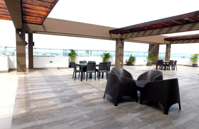 2 Bed Apartment, floor 13