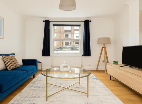 2 Bed Apartment in Bow